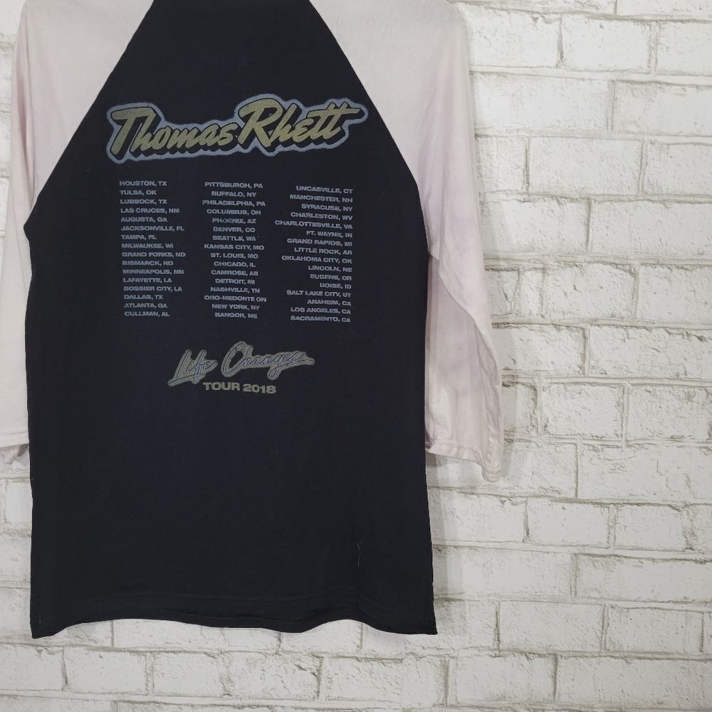 Thomas Rhett 2018 graphic top - Picture 10 of 13